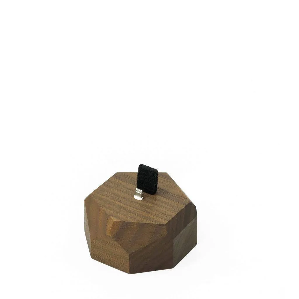 AirPods dock