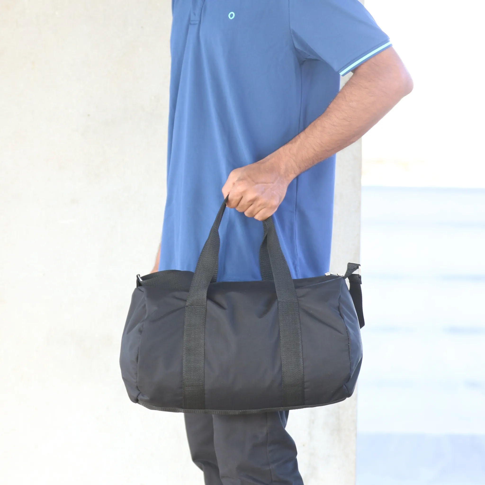 CBG09 – Small Lightweight Duffel Bag for Gym & Travel