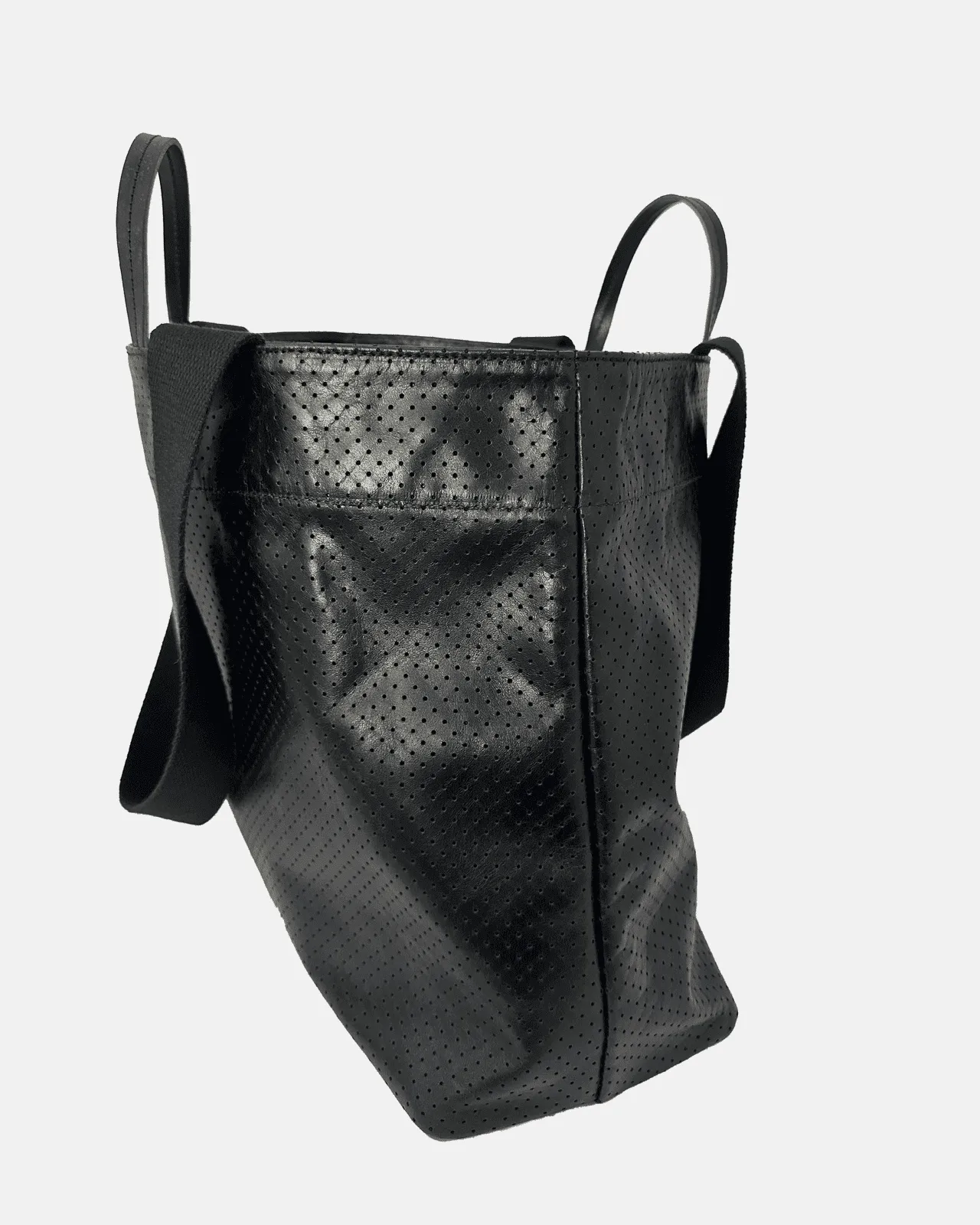 Hugh Sport | Perforated Black