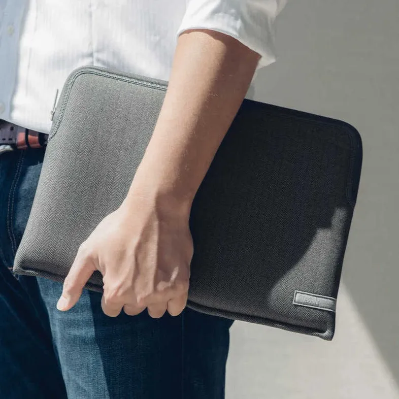 MOSHI Pluma Laptop Sleeve for MacBook Pro 14" - Herringbone Gray