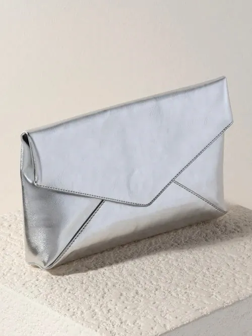 Stella’s Clutch