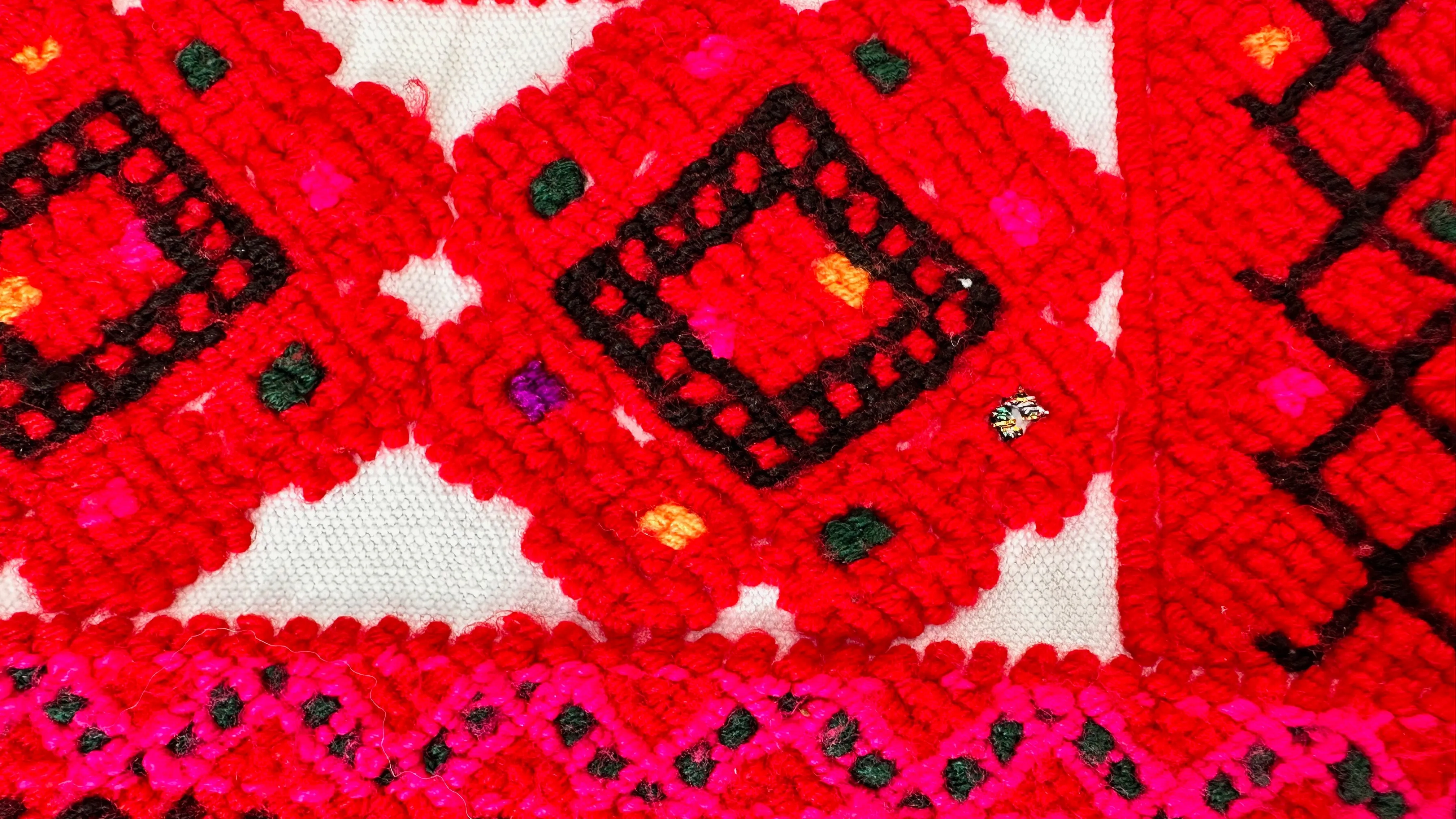 Tenejapa Blouse. Huipil. Hand-Embroidered. 0770