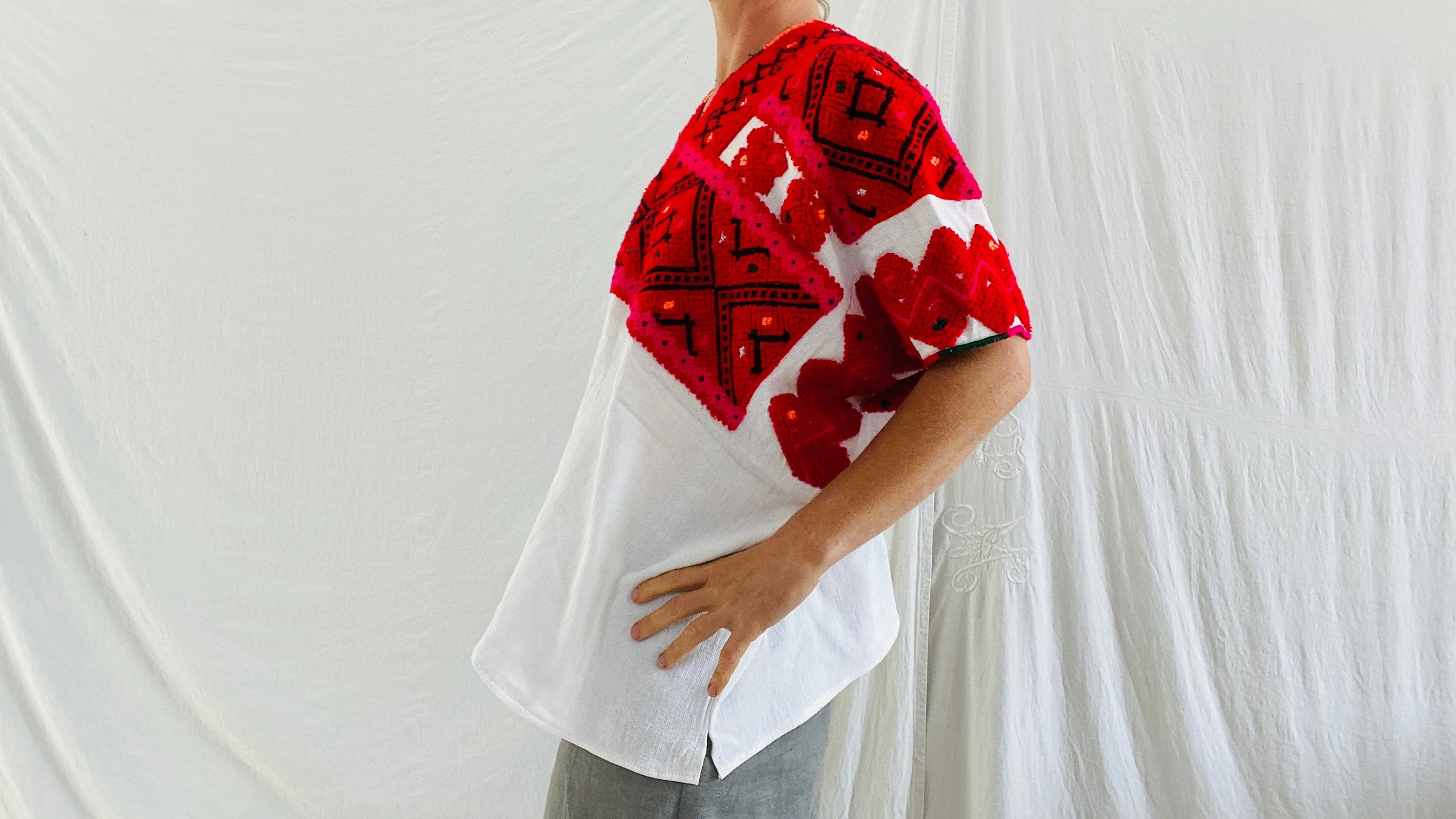 Tenejapa Blouse. Huipil. Hand-Embroidered