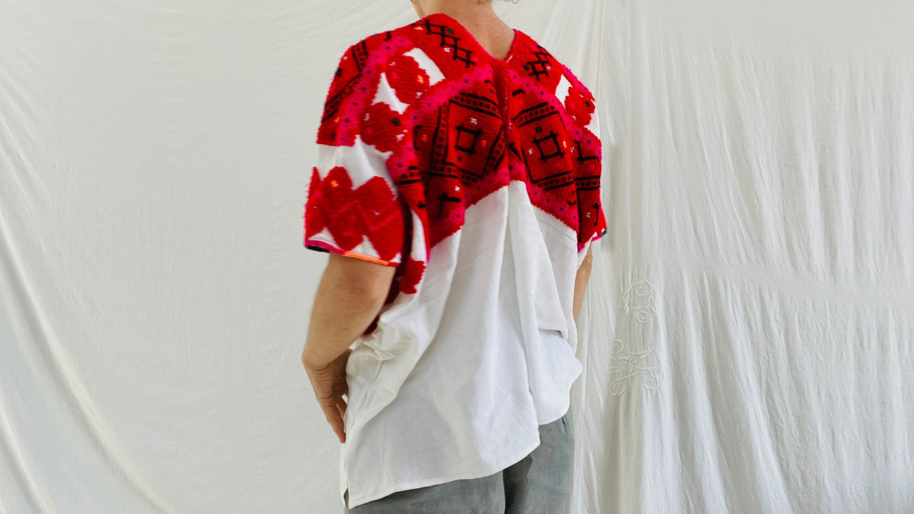 Tenejapa Blouse. Huipil. Hand-Embroidered