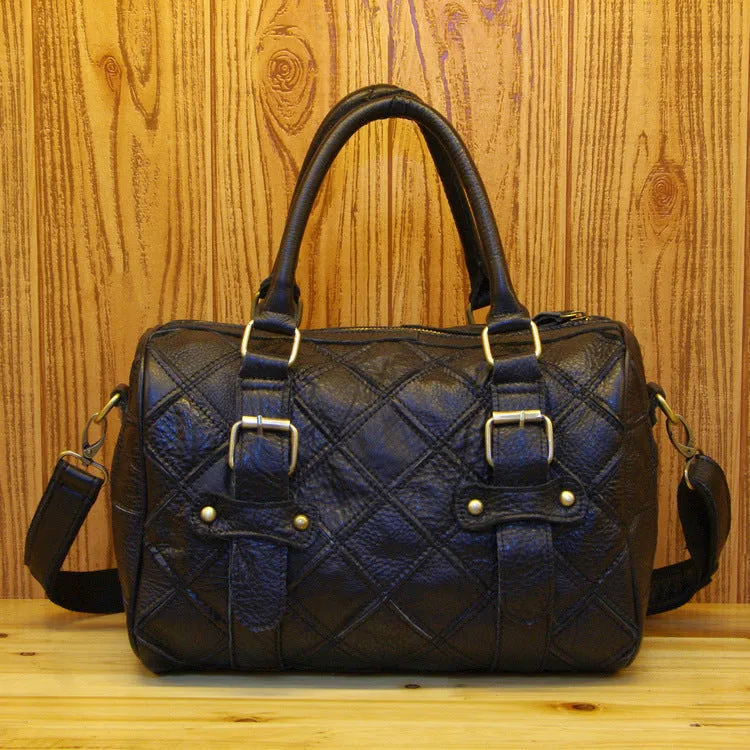 Victoria  Designer-Handtasche aus veganem Leder mit kontrastierenden Farben